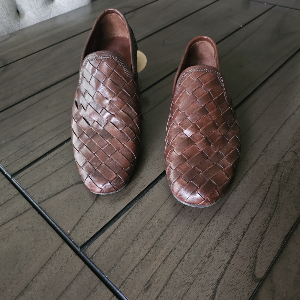 Zara Men's Dark Brown Woven Loafers